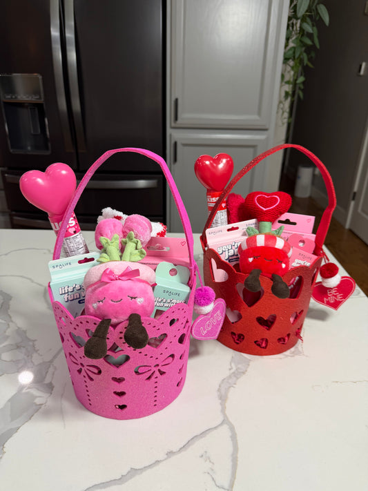 V-day basket
